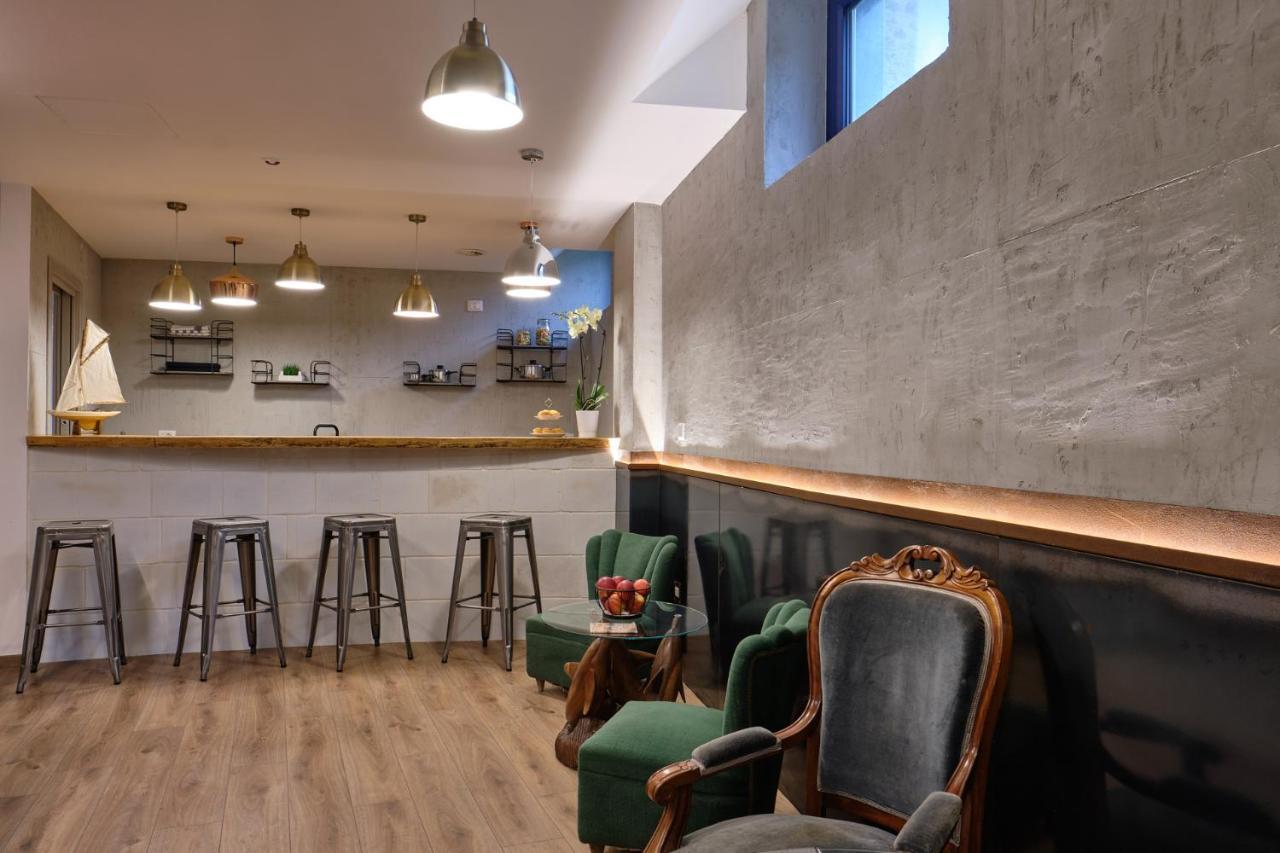La Via Del Porto Charme Rooms Agropoli Extérieur photo