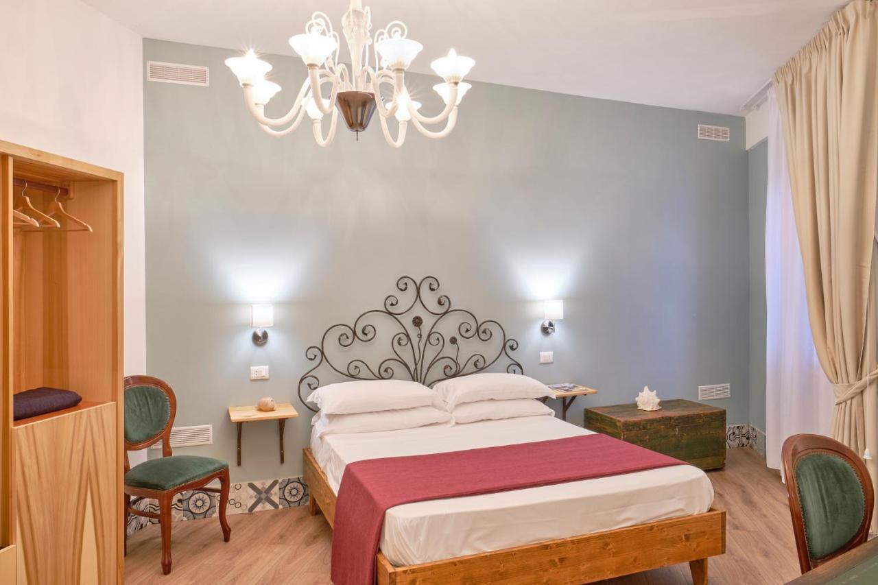 La Via Del Porto Charme Rooms Agropoli Extérieur photo